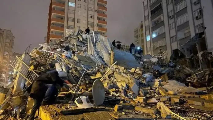 Dahsyatnya Gempa di Turki